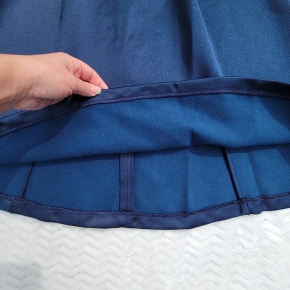 BCBGeneration Navy Fit/Flare Satin and Lace Dress Size 8 - Picture 6 of 13